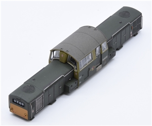 Class 17 Body -  D8600 Weathered BR Green Small Yellow Panel livery E84509