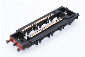 Underframe with black footplate, red buffer beam, black buffers for Class 08 Branchline model number 32-106K
